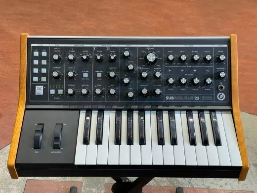 Moog SUBSEQUENT 25